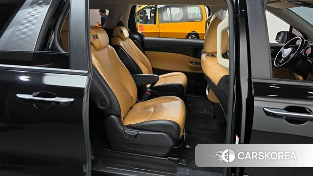 Kia Carnival 4th generation 2021 Черный из Кореи, фото 2