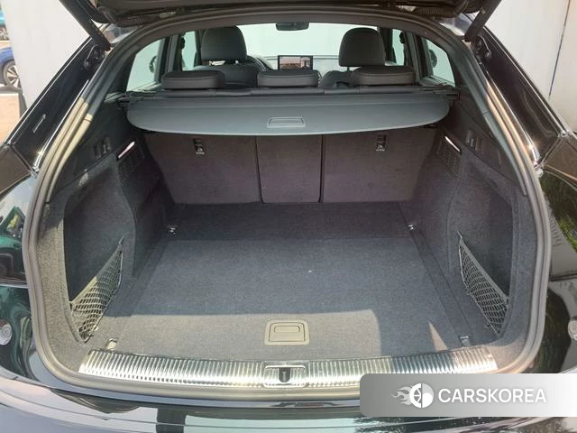 Audi Q5L 2024 Черный из Китая, фото 2