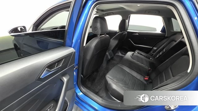 Volkswagen 7th Generation of Jetta 2023 Синий из Кореи, фото 2