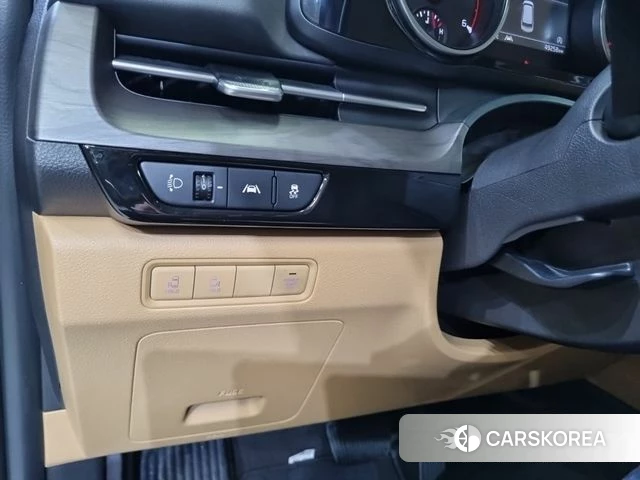 Kia Carnival 4th generation 2023 Черный из Кореи, фото 2