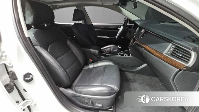 Kia Come New K7 2018 Белый из Кореи, фото 2