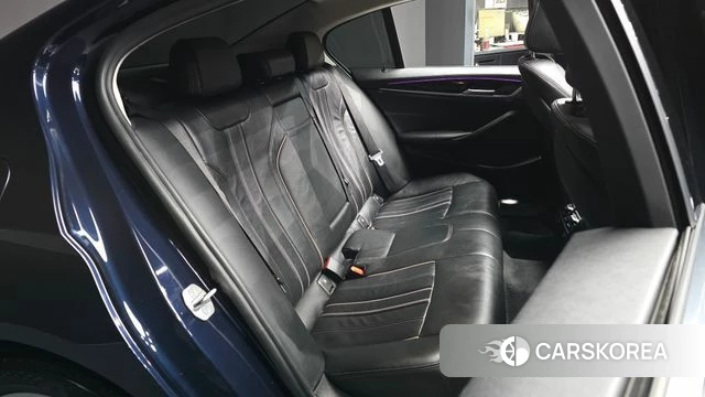 BMW 5 Series (G30) 2018 Синий из Кореи, фото 2