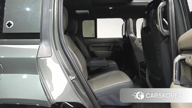 Land Rover Defender (L663) 2025 Серый из Кореи, фото 2