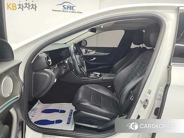 Mercedes-Benz E-Class W213 2020 Белый из Кореи, фото 2