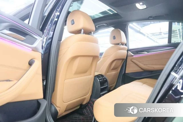 BMW 5 series 2022 Зеленый из Китая, фото 2