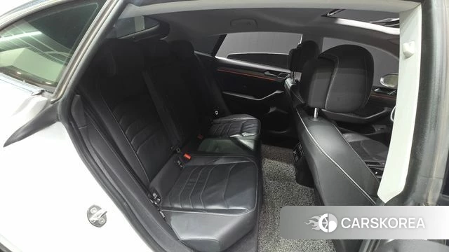 Volkswagen Arteon 2019 Белый из Кореи, фото 2