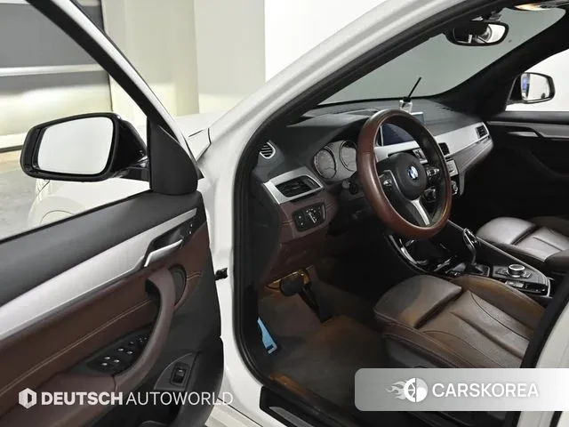 BMW X1 (F48) 2022 Белый из Кореи, фото 2