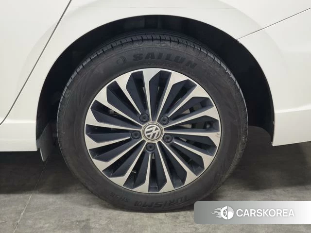 Volkswagen Lavida 2020 Белый из Китая, фото 2