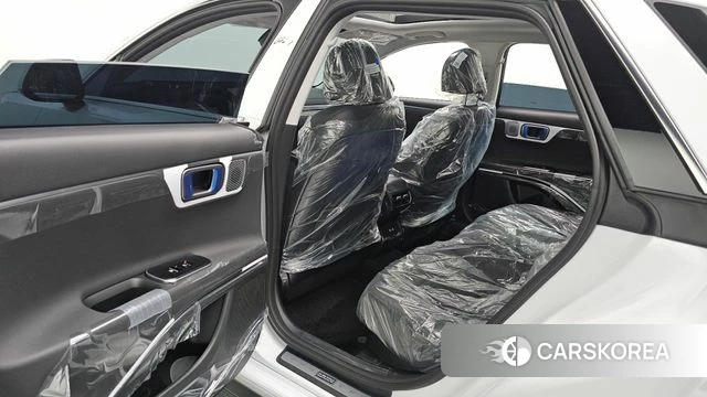 Hyundai The New Granger Hybrid (GN7) 2026 Белый из Кореи, фото 2