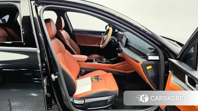 Kia The New K5 3rd generation 2024 Черный из Кореи, фото 2