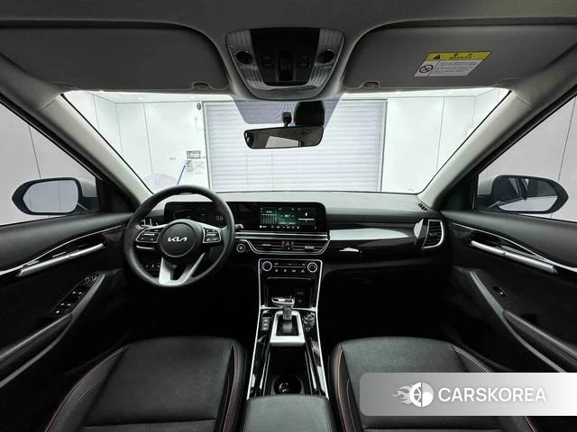 Kia Seltos 2024 Белый из Китая, фото 2