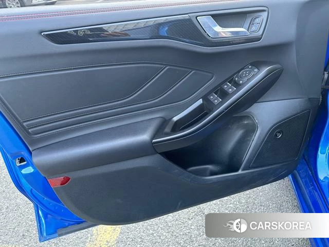 Ford Focus 2022 Синий из Китая, фото 2