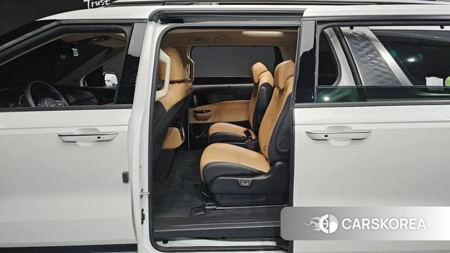 Kia Carnival 4th generation 2023 Белый из Кореи, фото 2