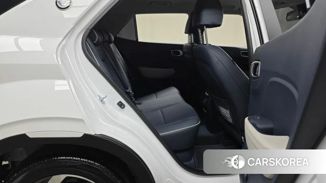 Hyundai Venue 2025 Белый из Кореи, фото 2