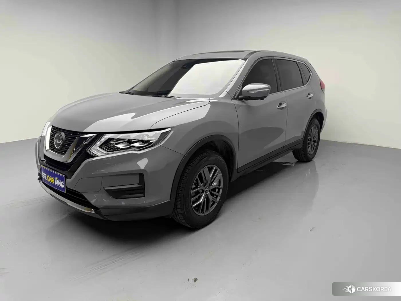 Nissan X-Trail 2025 Silver/gray из Китая, фото 2