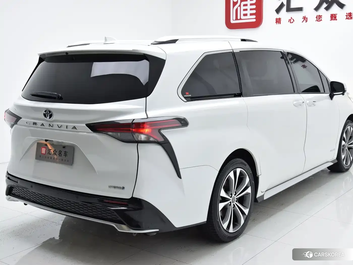 Toyota Granvia 2023 Белый из Китая, фото 2