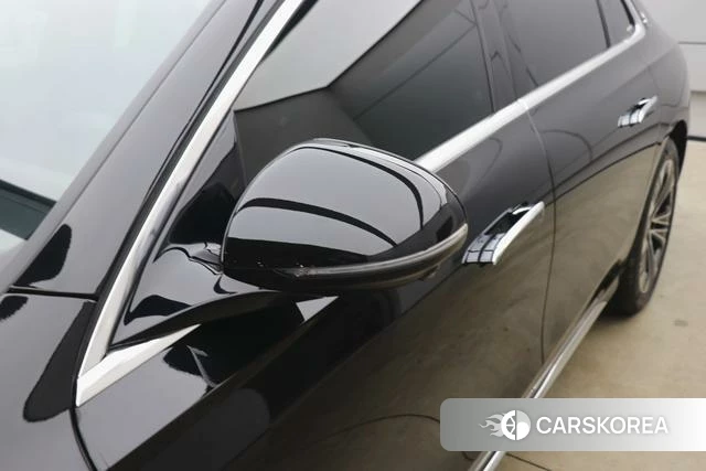 Mercedes-Benz E-Class 2025 Черный из Китая, фото 2