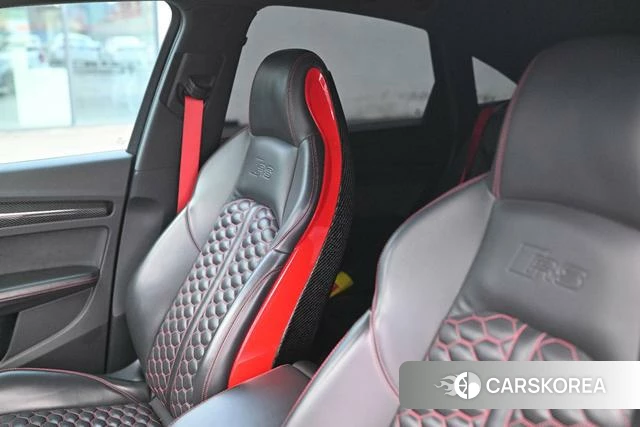 Audi Q5L 2022 Белый из Китая, фото 2