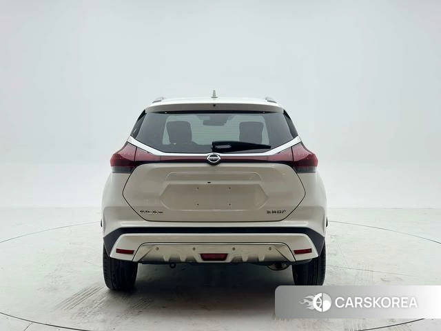 Nissan Kicks 2022 Белый из Китая, фото 2