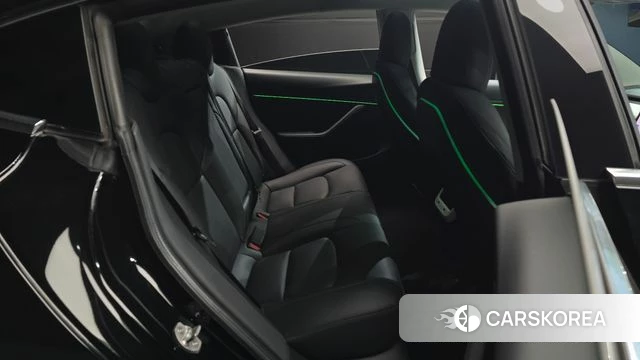 Tesla Model 3 2020 Черный из Кореи, фото 2