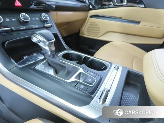Kia Carnival 4th generation 2022 Жемчужный цвет из Кореи, фото 2
