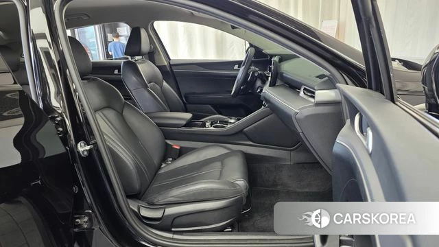 Kia K5 3rd generation 2023 Черный из Кореи, фото 2