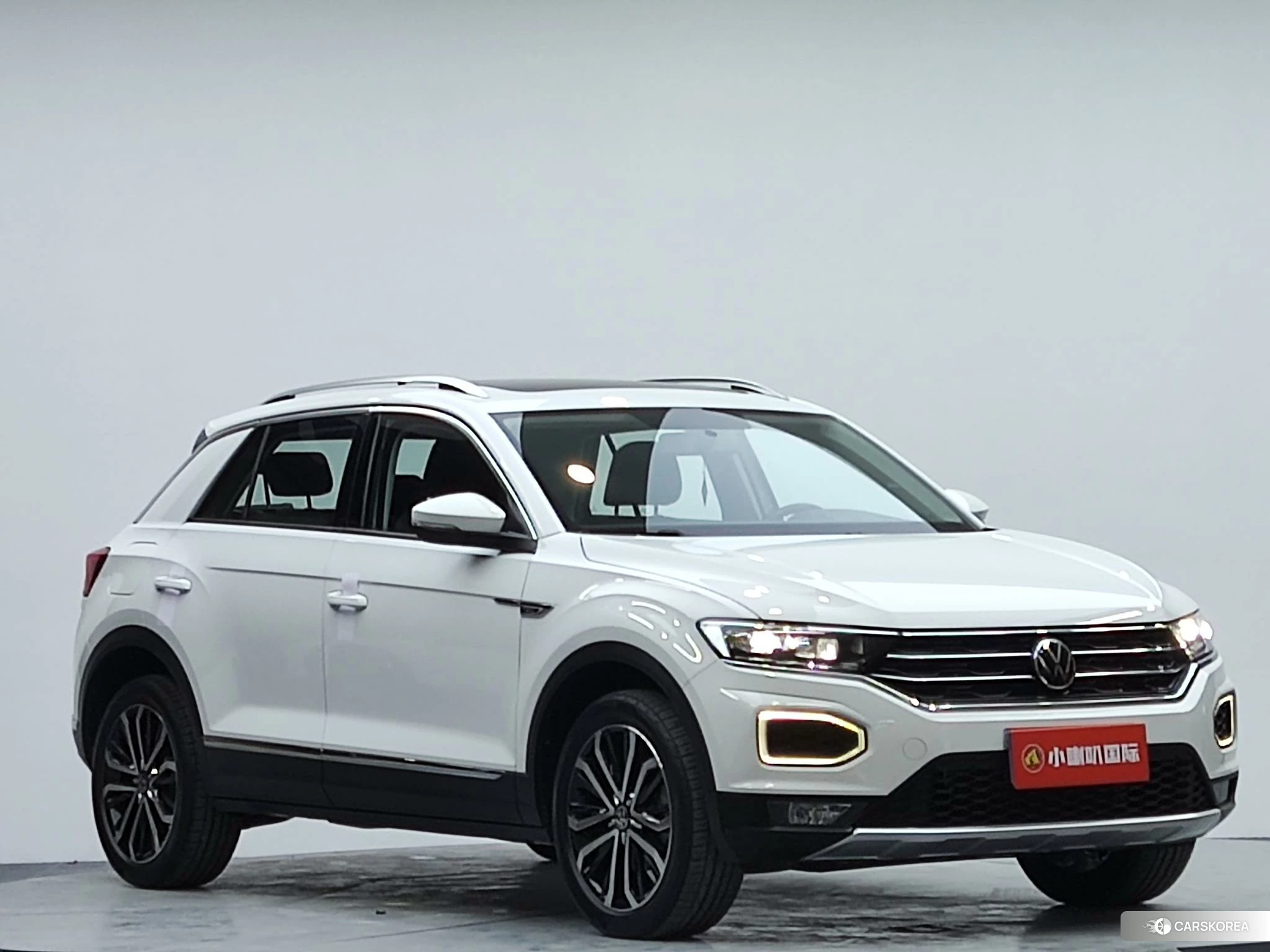 Volkswagen T-Roc 2021 Белый из Китая, фото 2