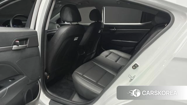 Hyundai Avante AD 2018 Белый из Кореи, фото 2
