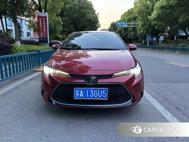 Toyota Levin 2021 Красный из Китая, фото 2