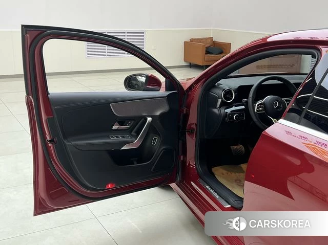 Mercedes-Benz A-Class 2021 Красный из Китая, фото 2
