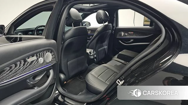 Mercedes-Benz E-Class W213 2020 Черный из Кореи, фото 3