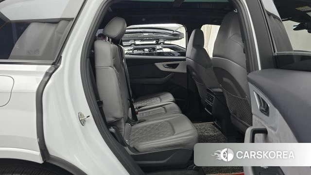 Audi Q7 (4M) 2021 Белый из Кореи, фото 2