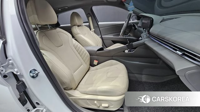 Hyundai The New Avante (CN7) 2025 Белый из Кореи, фото 2