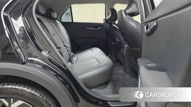Kia Di All New Niro EV 2023 Черный из Кореи, фото 2