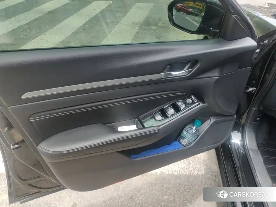 Nissan Altima 2022 Черный из Китая, фото 2