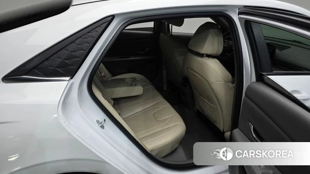 Hyundai The New Avante (CN7) 2023 Белый из Кореи, фото 2
