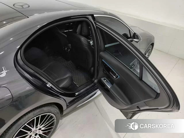Mercedes-Benz C-class 2024 Темно-серый из Китая, фото 2