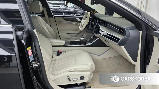 Audi A7 (4K) 2021 Черный из Кореи, фото 2