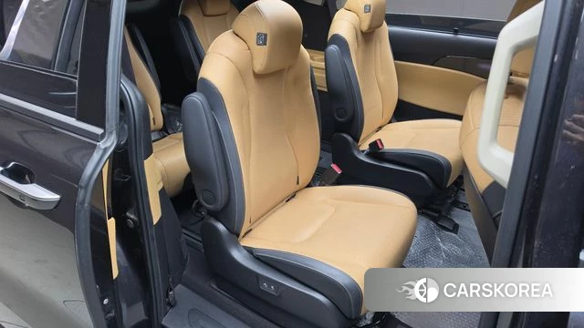 Kia Carnival 4th generation 2022 Серый из Кореи, фото 2