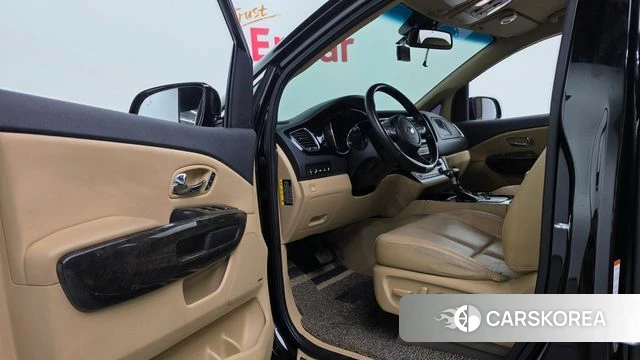 Kia The New Carnival 2018 Черный из Кореи, фото 2