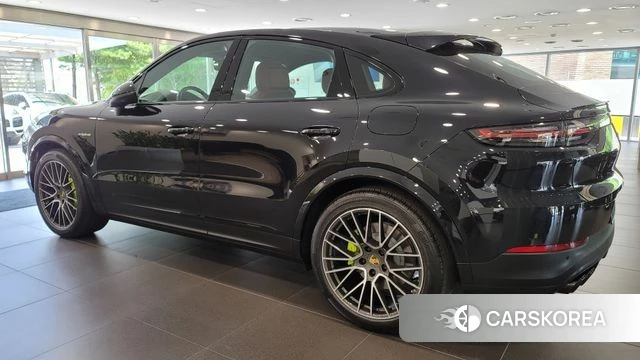 Porsche Cayenne (PO536) 2021 Черный из Кореи, фото 2