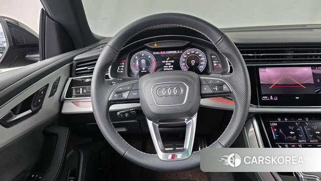 Audi Q8 (4M) 2023 Черный из Кореи, фото 2