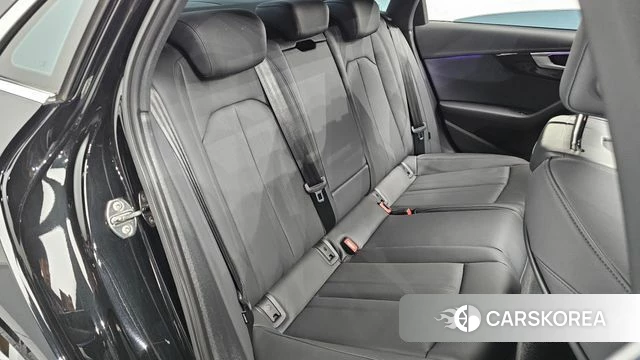 Audi A4 (B9) 2022 Черный из Кореи, фото 2