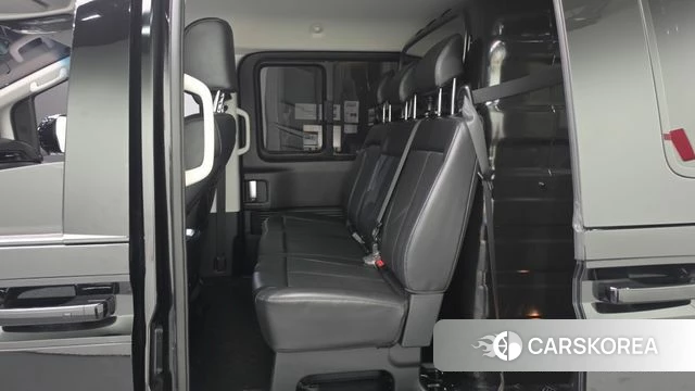 Hyundai Staria 2022 Черный из Кореи, фото 2