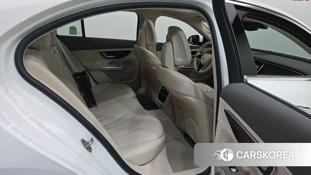 Mercedes-Benz E-Class W214 2026 Белый из Кореи, фото 2