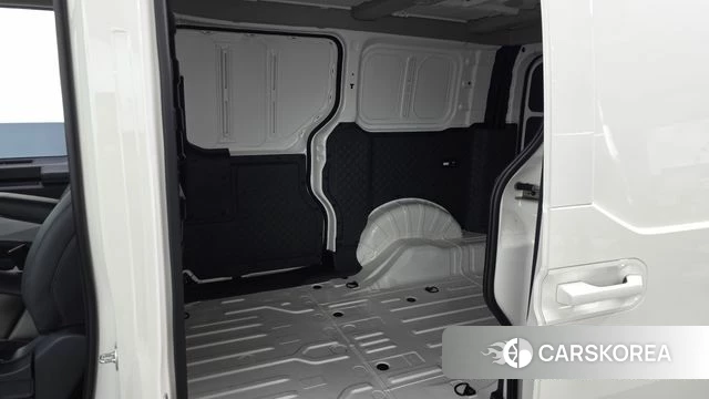 Kia PV5 2025 Белый из Кореи, фото 2