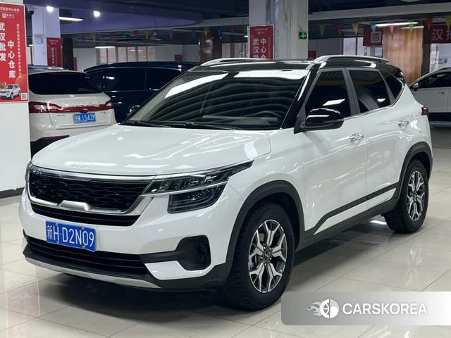 Kia KX3 2023 Белый из Китая, фото 2