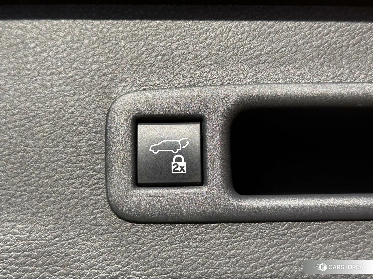 Toyota Sienna 2021 Белый из Китая, фото 2
