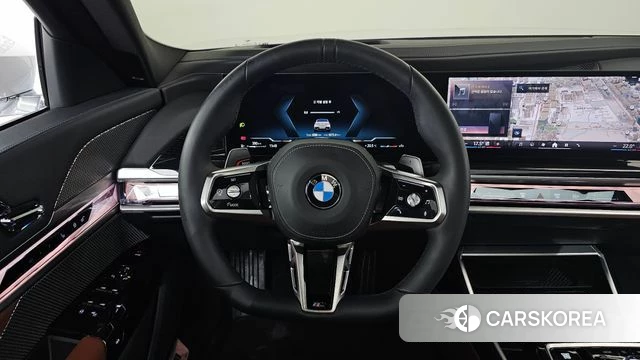 BMW 7 Series (G70) 2025 Белый из Кореи, фото 3