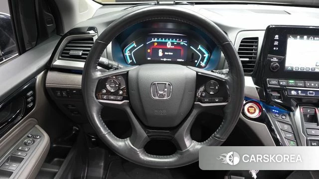 Honda Odyssey 2018 Белый из Кореи, фото 3